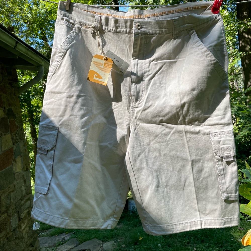 Shorts Size 40